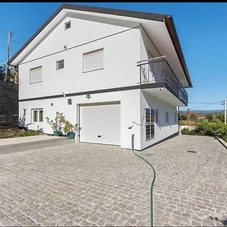 Semesterbostad A Casa Branca Pacos de Gaiolo